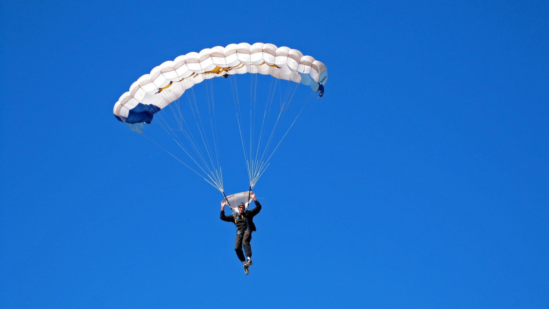 中超“京津德比”北京国安主场逆转天津津门虎，伤停补时绝杀球迷狂欢